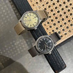  "Dirty Dozen" Offwhite 1940/1950 Horloge