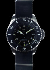 Military Watch Company 24 Juwelen 300m Duikers Horloge met Schroefkroon en Secondestop