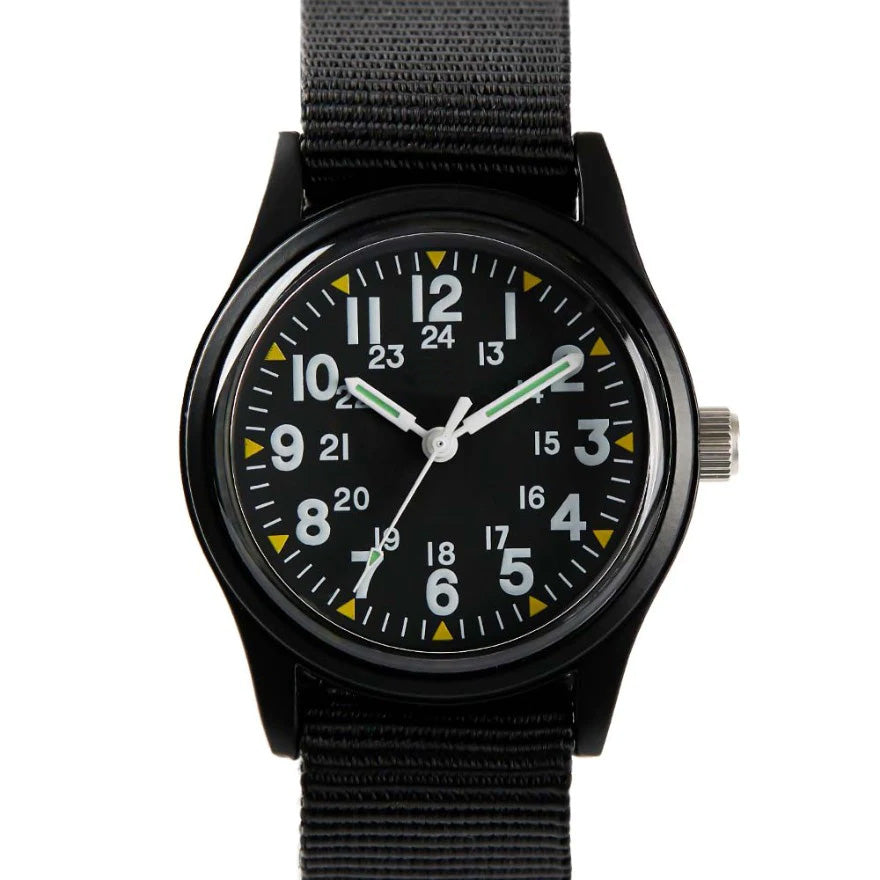 Military Watch Company 1960 / 1970 Classic US Vietnam Horloge "MIL-W-3818B" met Zwarte Militaire NATO Band