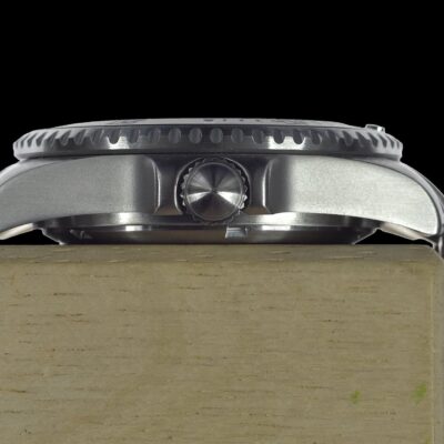 MWC 300m Militair Quartz Divers Horloge with Tritium GTLS and – Stalen armband